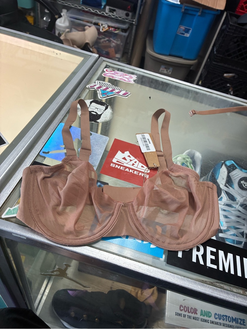 Women’s SKIMS No Show Molded Unlined Demi Bra New Sz 32D NWT